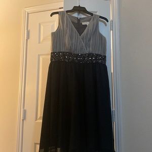 Gray and Black Newport News Cocktail dress with beaded waist Size 14